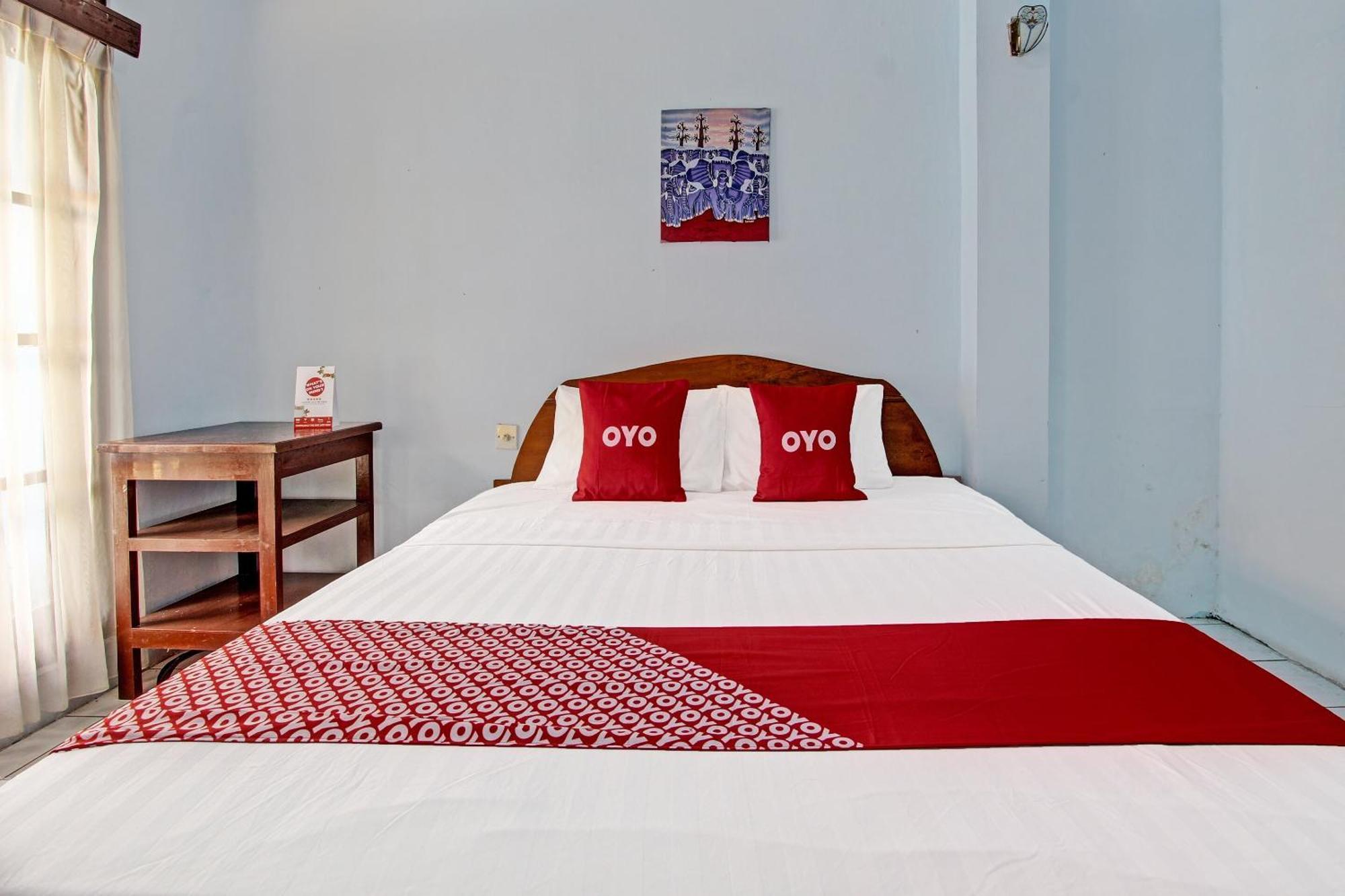 Capital O 91644 Loka Hause Hotel Salatiga Bagian luar foto
