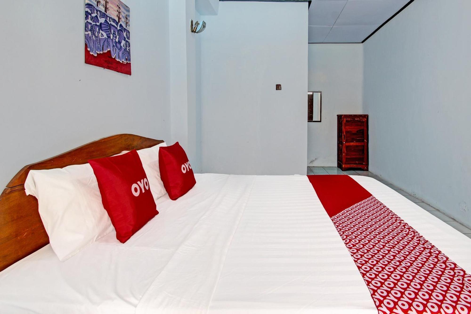 Capital O 91644 Loka Hause Hotel Salatiga Bagian luar foto