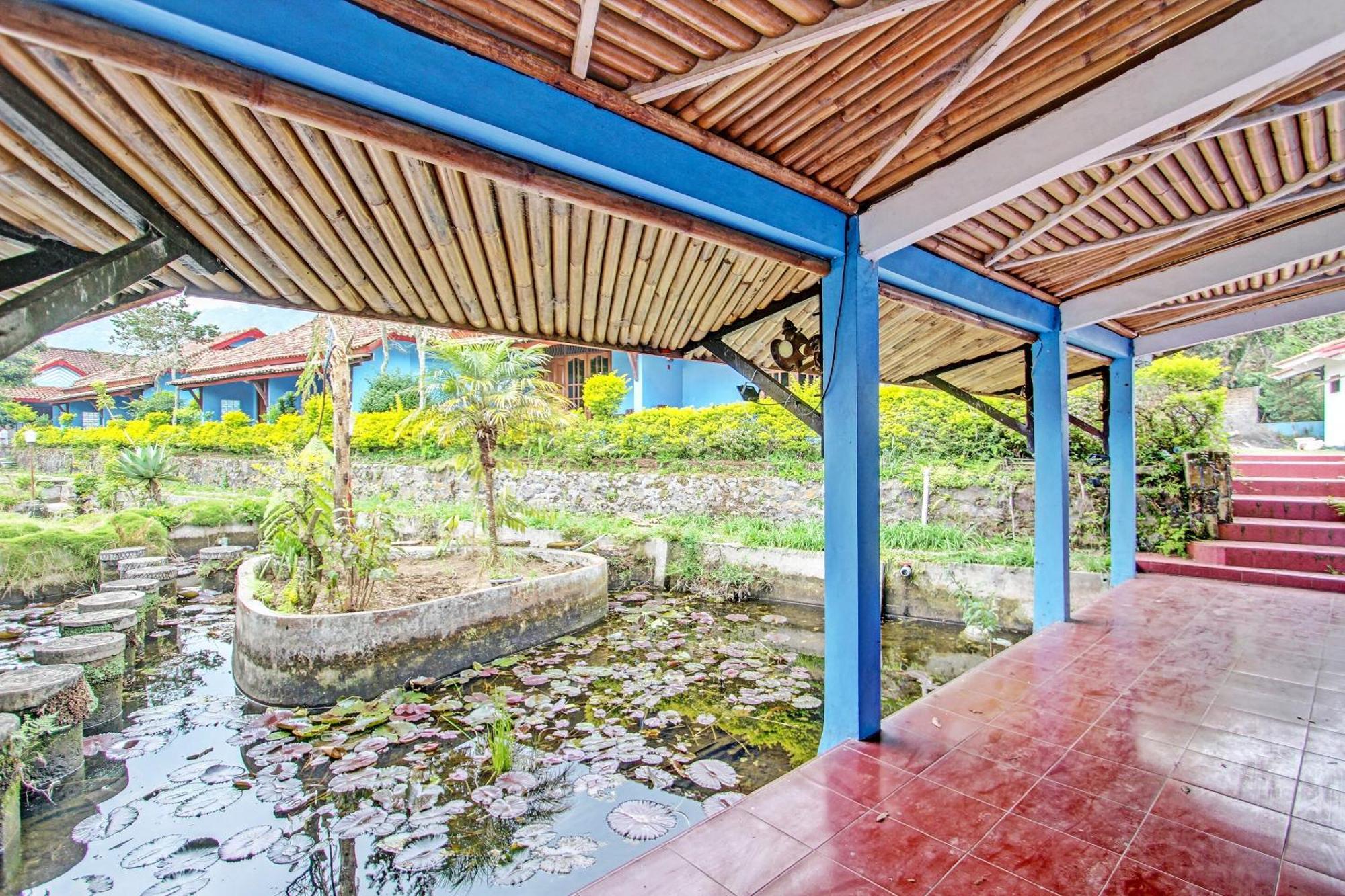 Capital O 91644 Loka Hause Hotel Salatiga Bagian luar foto