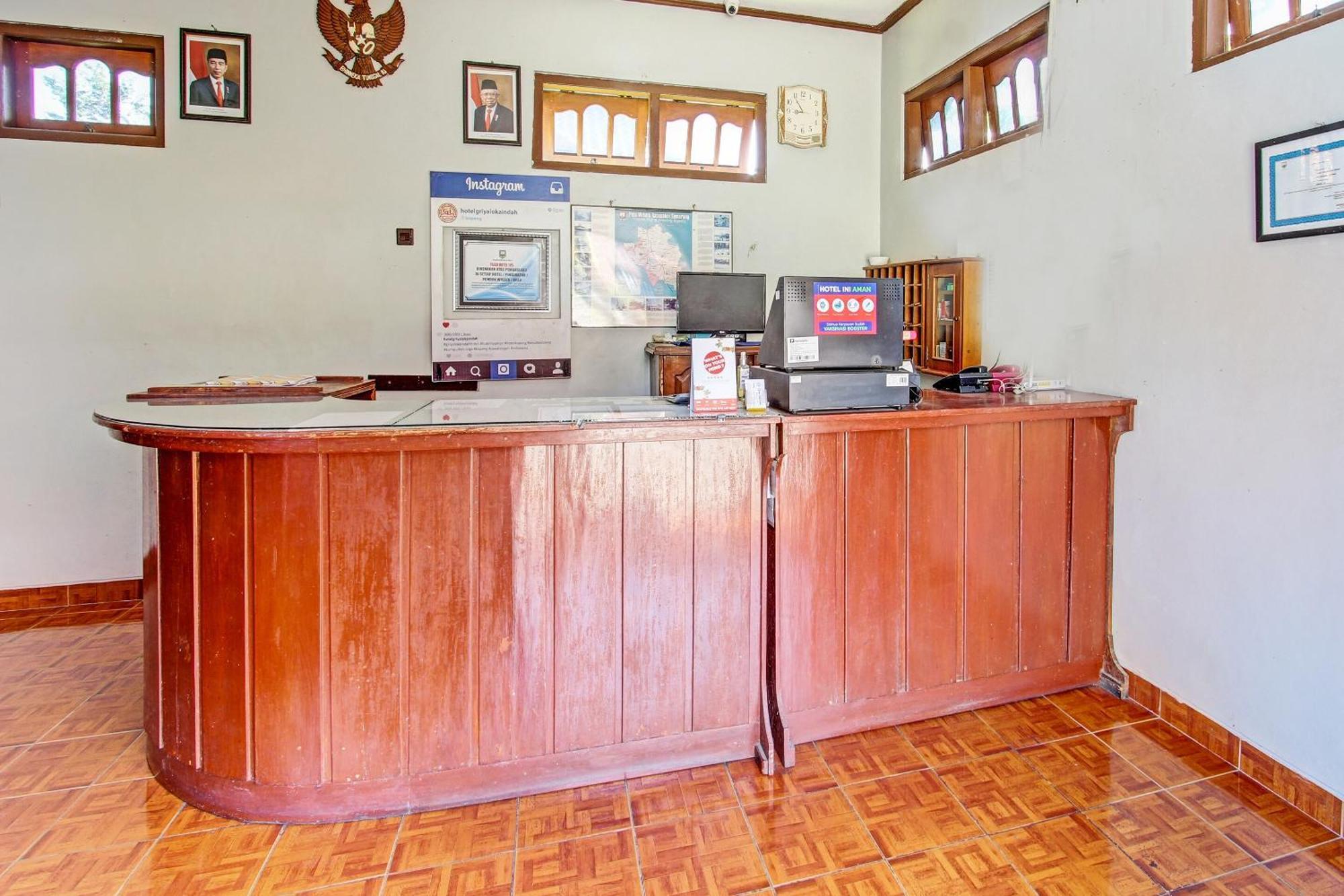 Capital O 91644 Loka Hause Hotel Salatiga Bagian luar foto